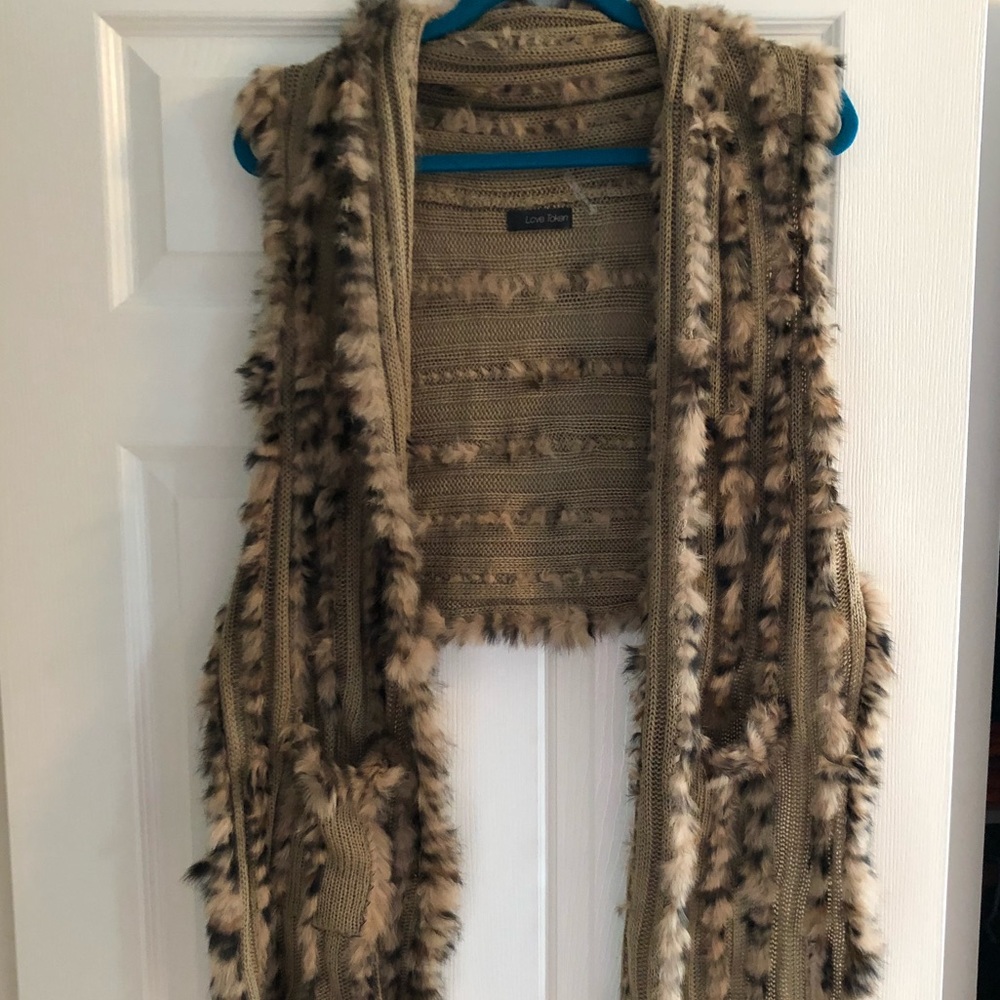 100% Rabbit fur knit vest